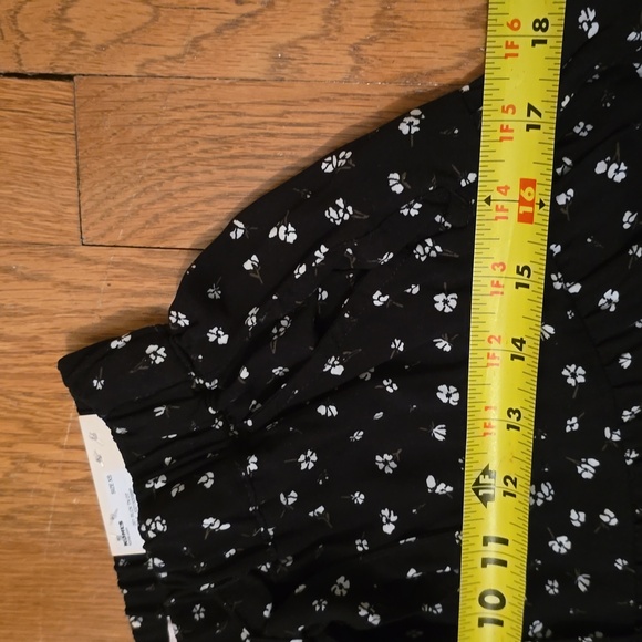 SO BRAND WOMENS JUNIOR SIZE BLACK FLORAL SOFT SHORTS HIGH RISE SIZE XS - Picture 9 of 13